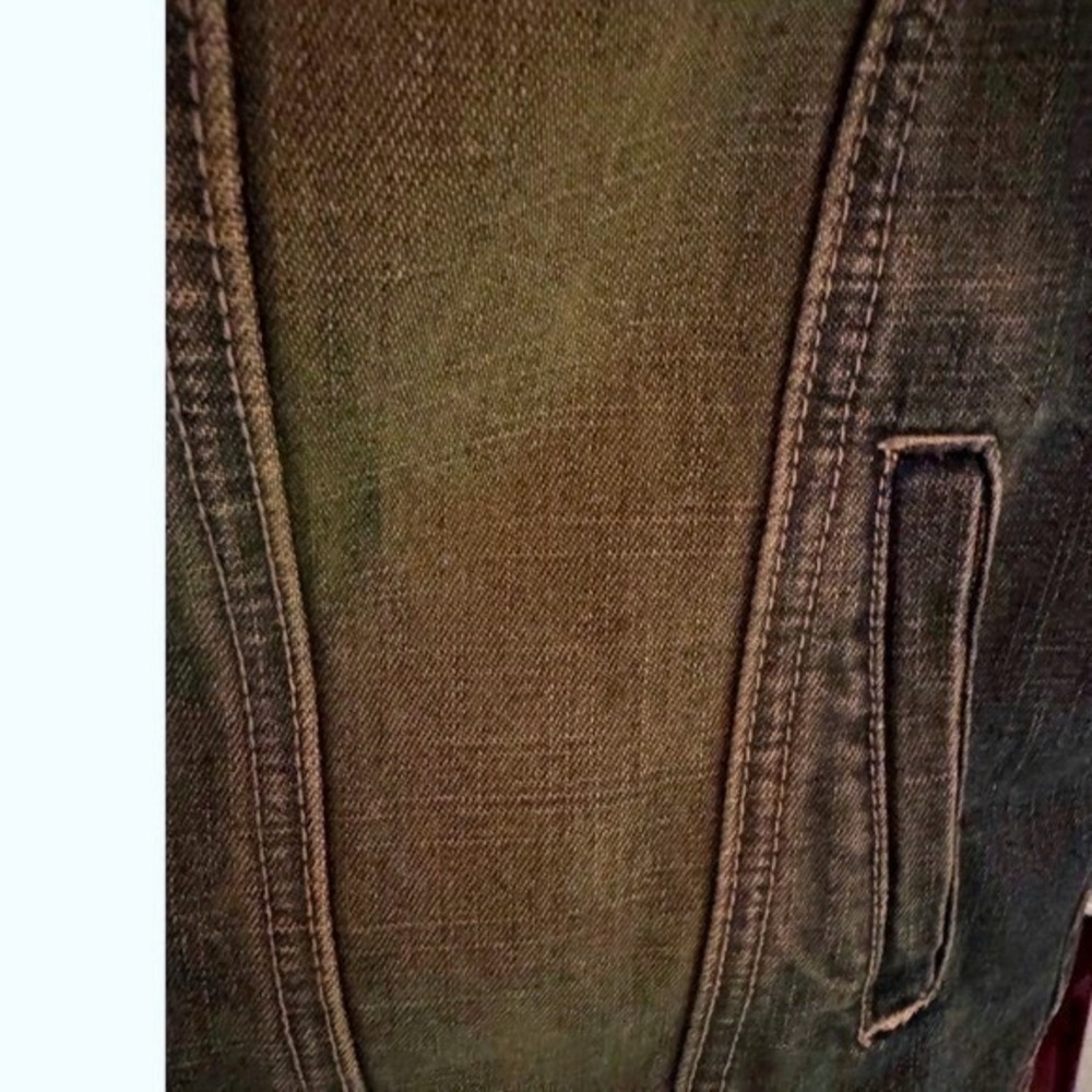 Eddie Bauer True Vintage L 90's 100% Cotton Denim Distressed Trucker Jacket - Picture 6 of 15